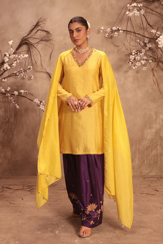 Nazakat  Yellow Jaal Kurta Set