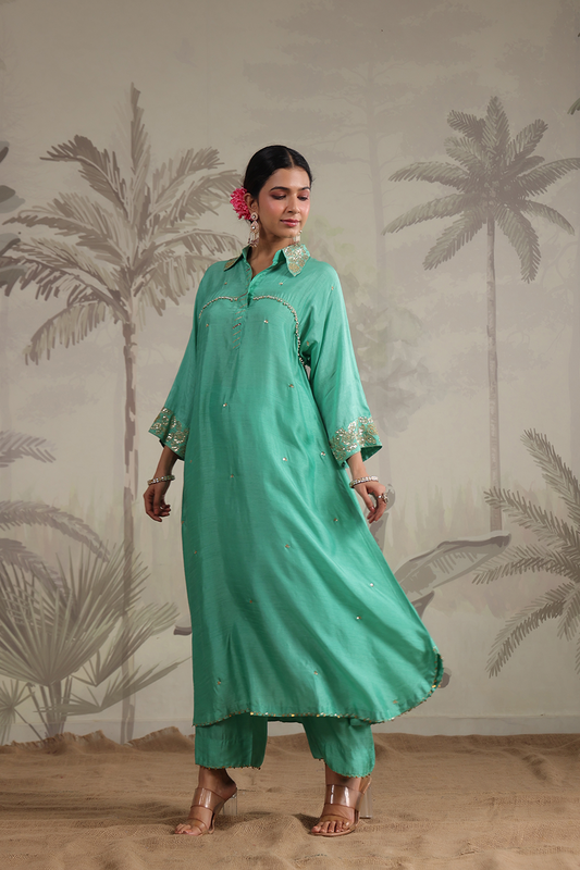 Roselyn Collar Embroidered Kurta Set