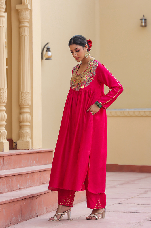 Zardozi Paisley Matka Neck (Chunnat)