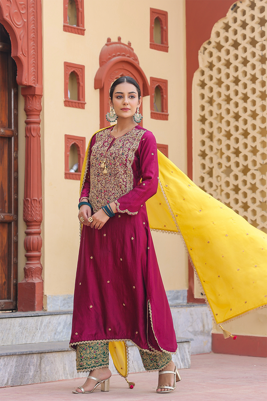 Bird Embroidered Long Kurta