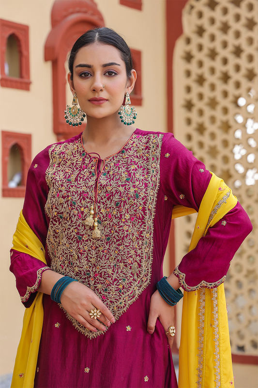Bird Embroidered Long Kurta