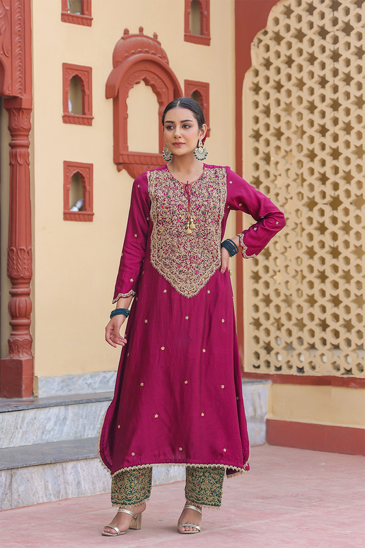 Bird Embroidered Long Kurta