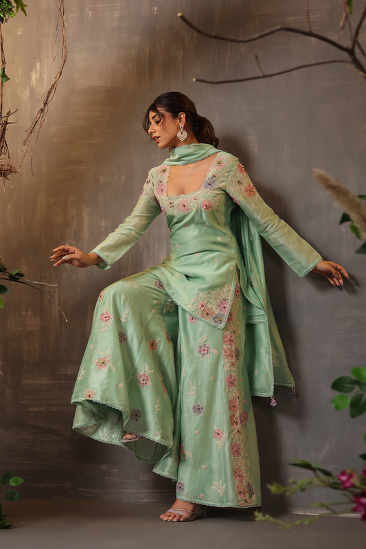 Gulshan Square Neck Sharara