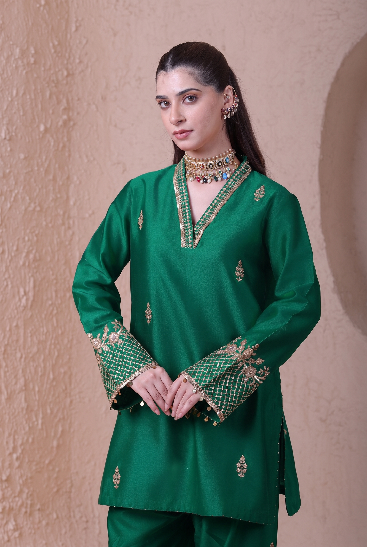 Rangrez Green V Neck Short Kurta Set