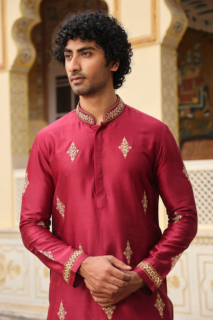 Ahista Maroon Tikki Buti Kurta Set