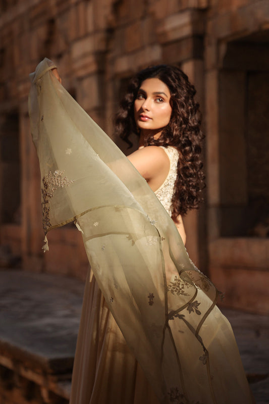 Vaayu Ivory Sleeveless Kalidar Set