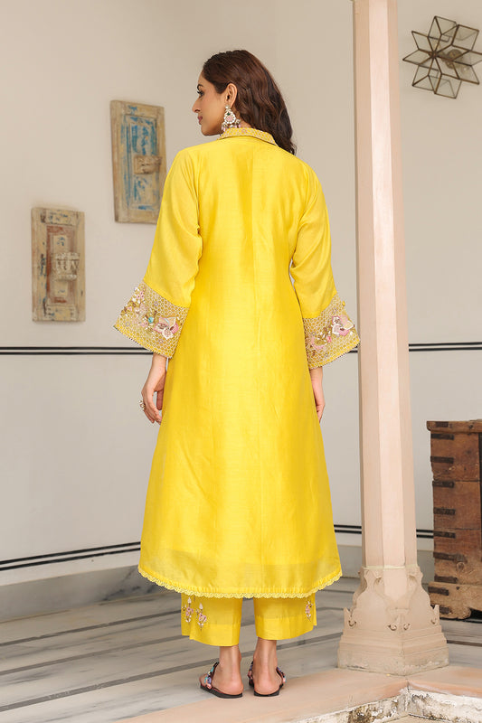Gulzar Yellow Collar Kurta Set