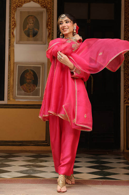 Ahista Pink Pheran Short Kurta Set