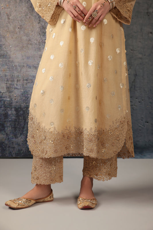 Mehrang Ivory Farshi Kurta Set