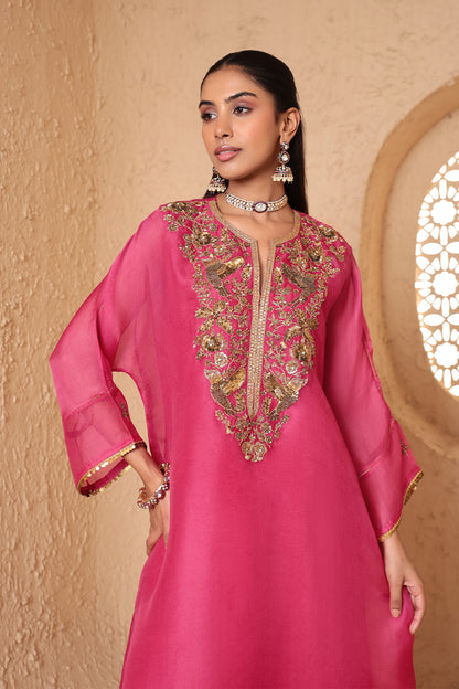 Mehrang Pink Kaftan Kurta Set