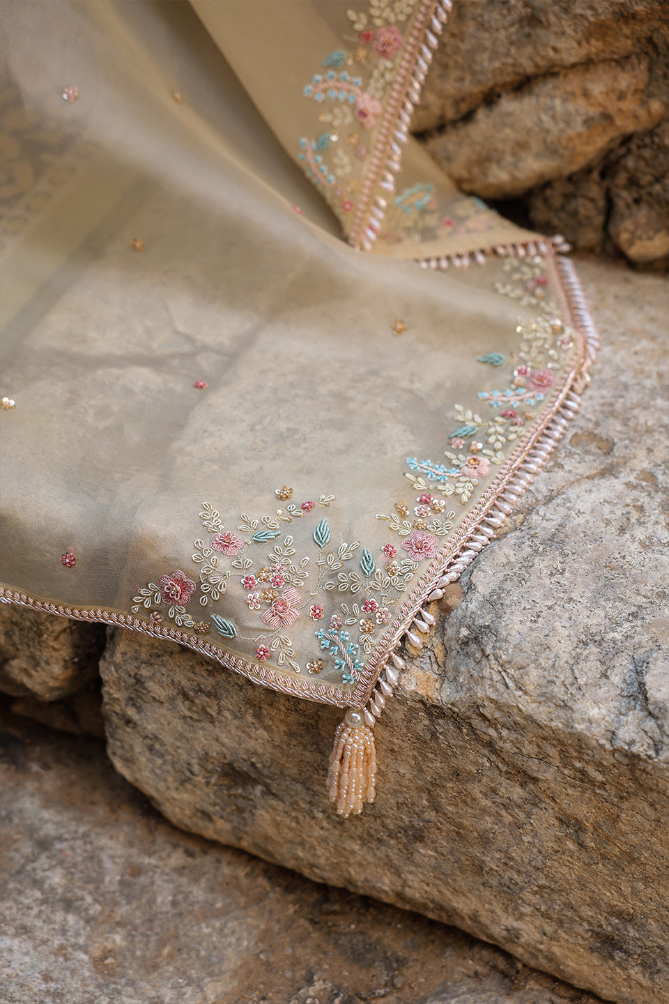 Vaayu Beige Multicolor Butti Saree Set