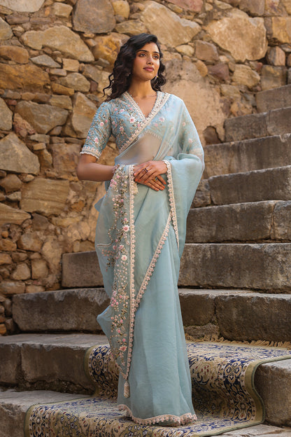 Vaayu Light Blue Phool Patti Saree Set