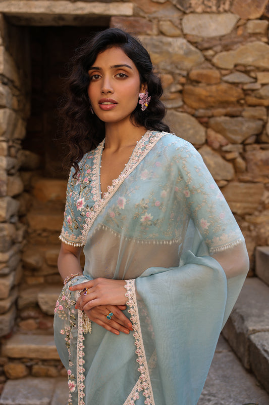 Vaayu Light Blue Phool Patti Saree Set