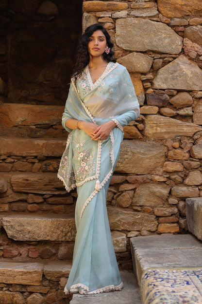 Vaayu Light Blue Phool Patti Saree Set