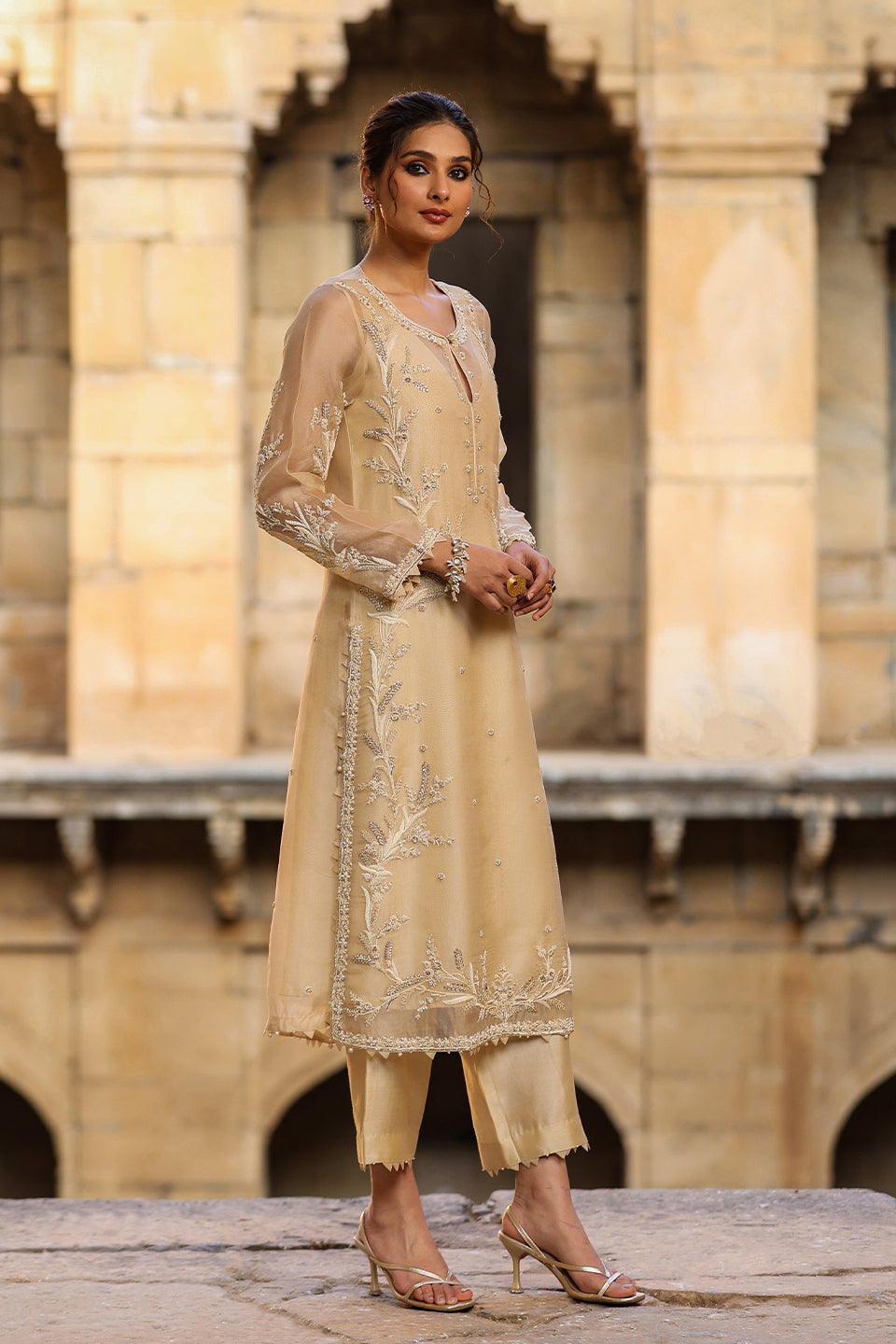 Vaayu Beige Phool Patti Kurta Set