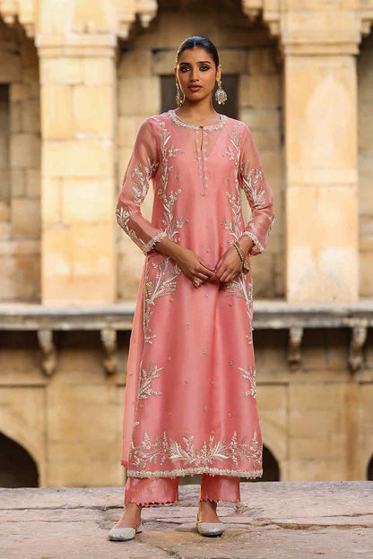 Vaayu Pink Phool Patti Kurta Set