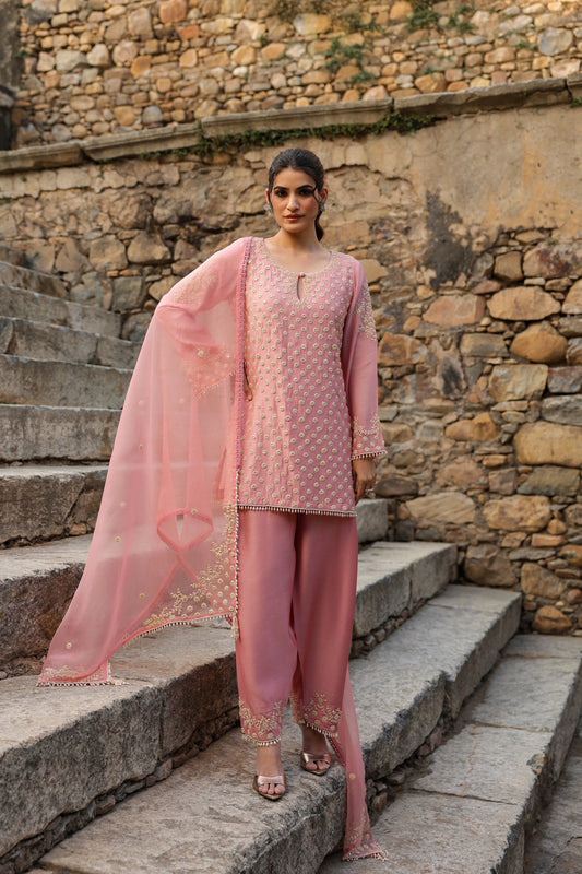 Vaayu Pink Buti Short Kurta Set