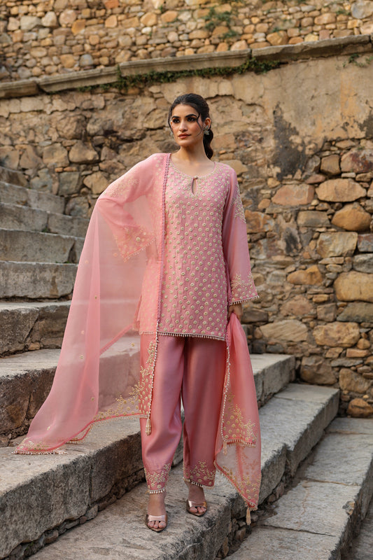 Vaayu Pink Buti Short Kurta Set