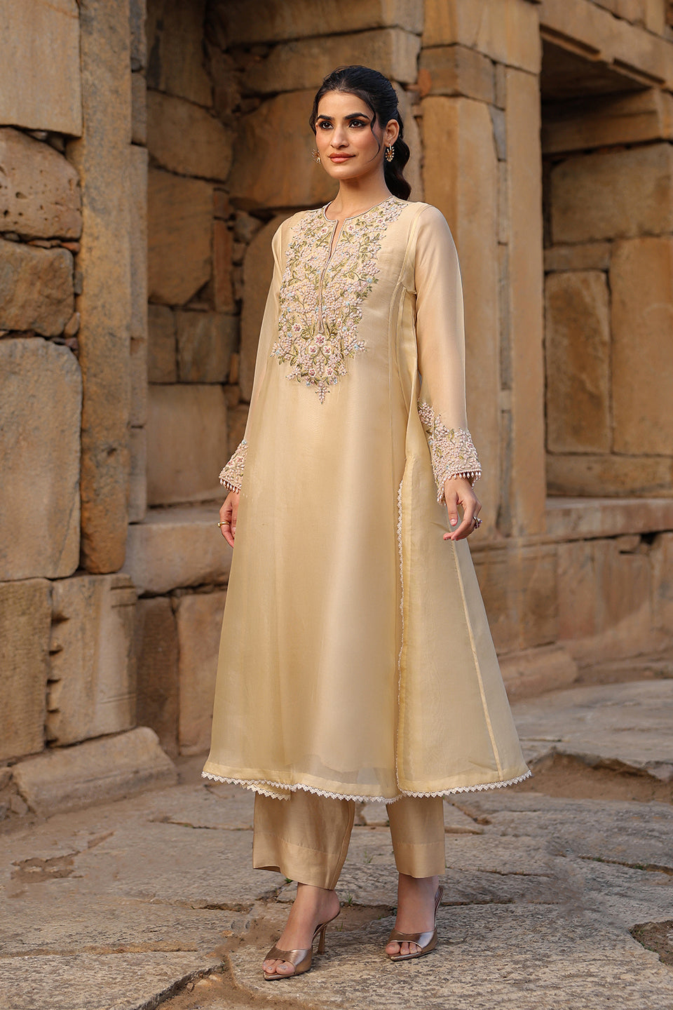 Vaayu Beige Pheran Kurta Set