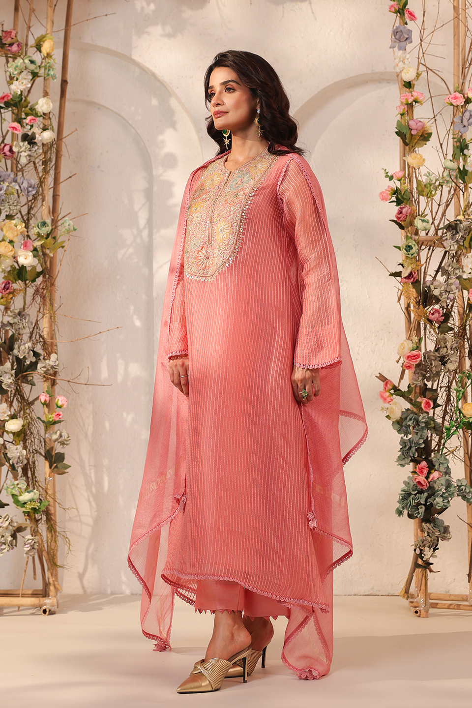 Vaayu Pink Applique Yoke Kurta Set