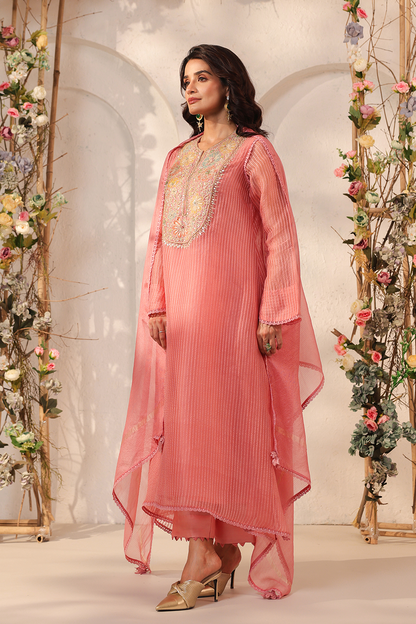 Vaayu Pink Applique Yoke Kurta Set