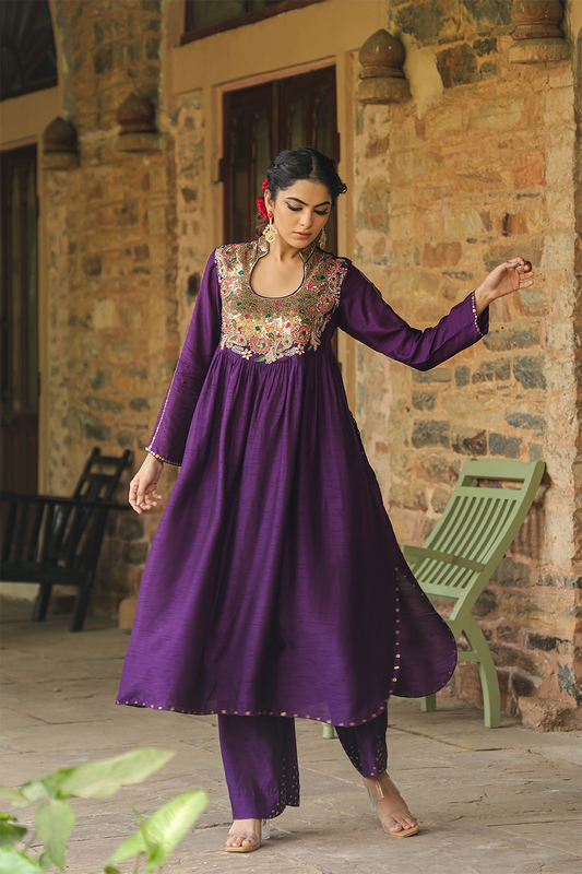 Zardozi Paisley Matka Neck (Chunnat)