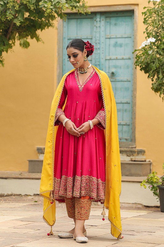 Bird Embroidered Neck Kalidar