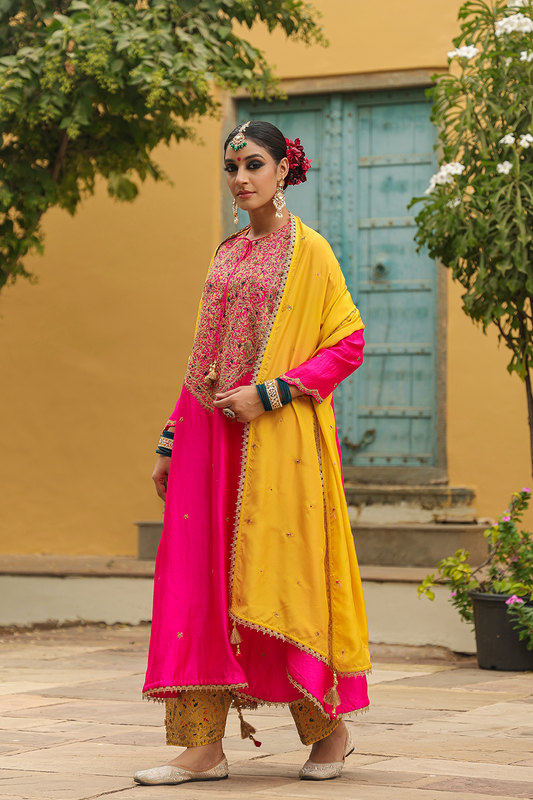 Bird Embroidered Long Kurta