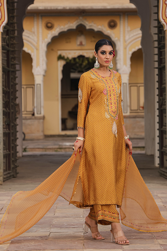 Cheent Print Heavy Neck Kurta Set