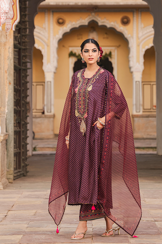 Cheent Print Heavy Neck Kurta Set