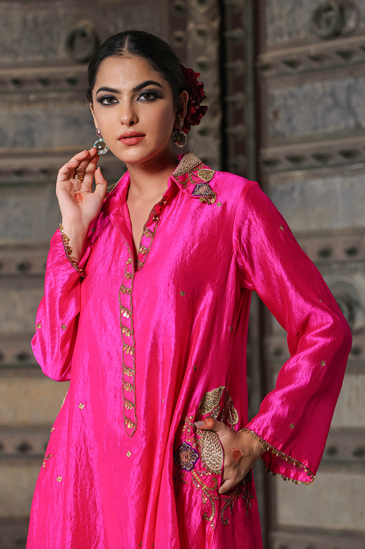 Cheent Embroidery Solid Collar Pocket Kurta Set