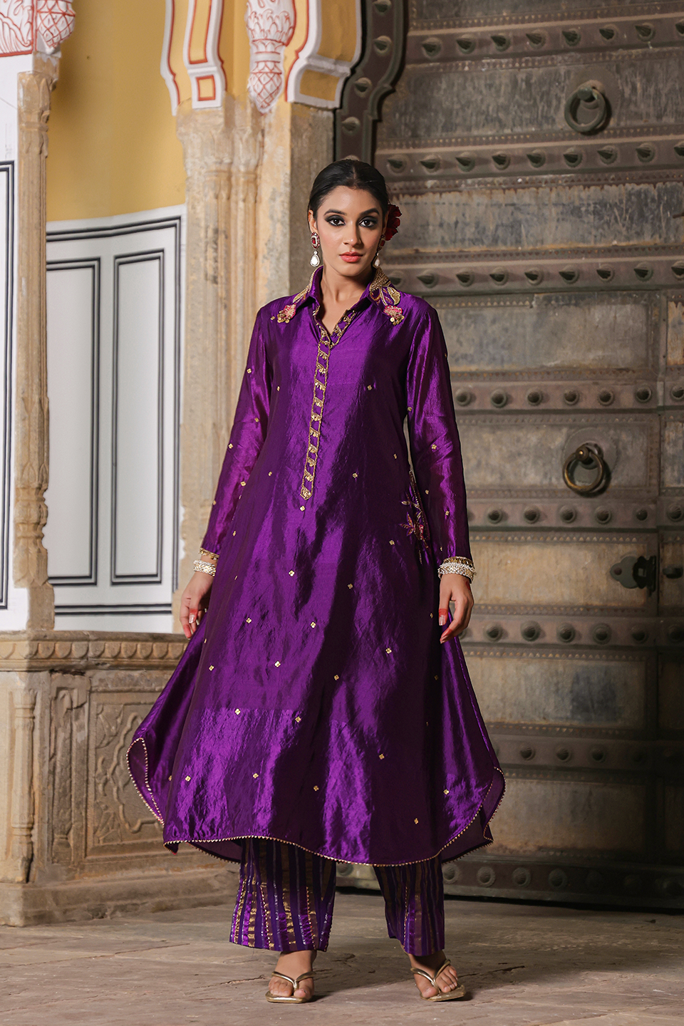 Cheent Embroidery Solid Collar Pocket Kurta Set