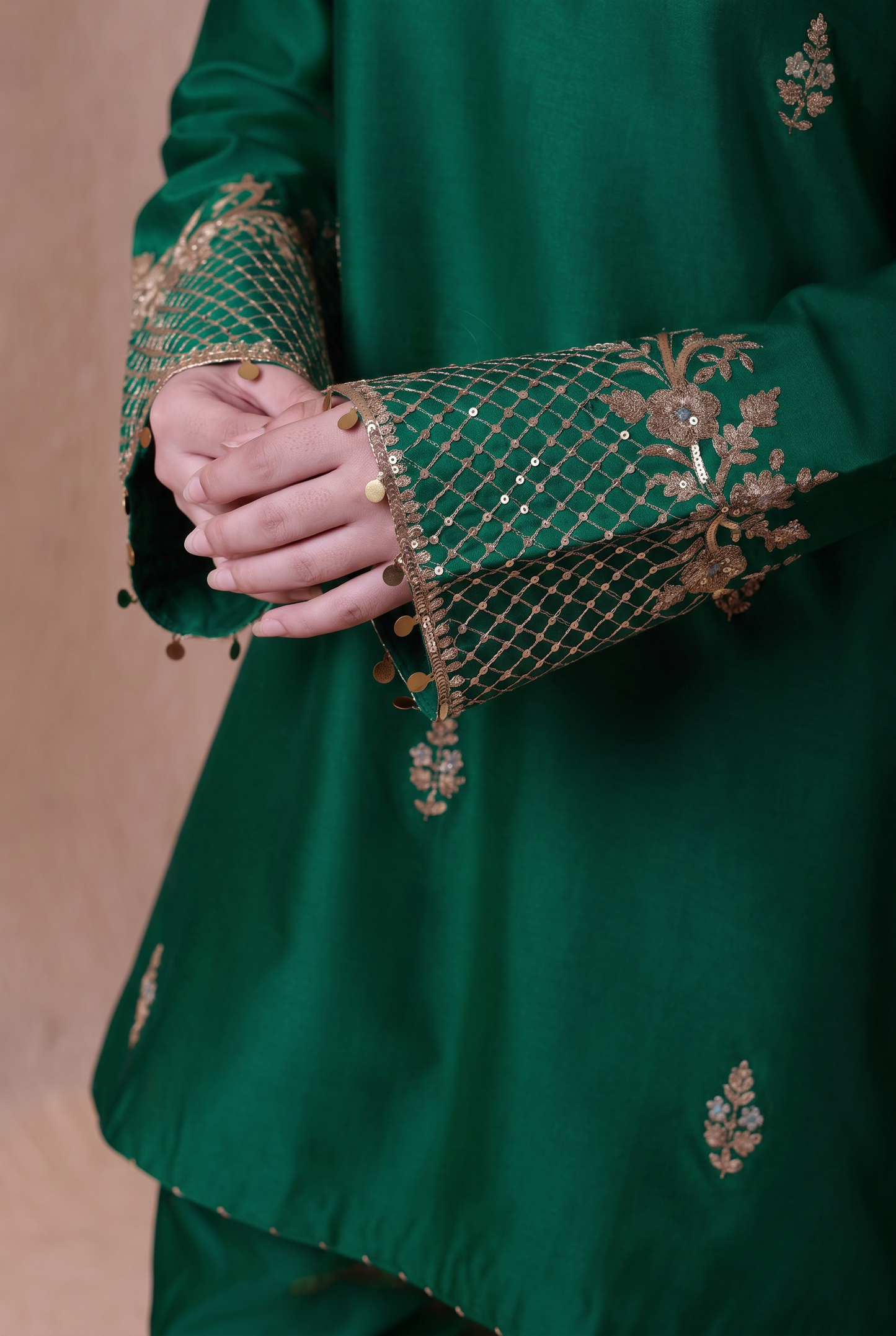 Rangrez Green V Neck Short Kurta Set