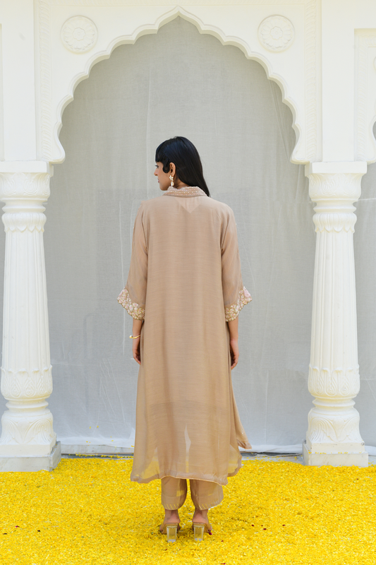 Ivory Roselyn Collar Embroidery Kurta Set