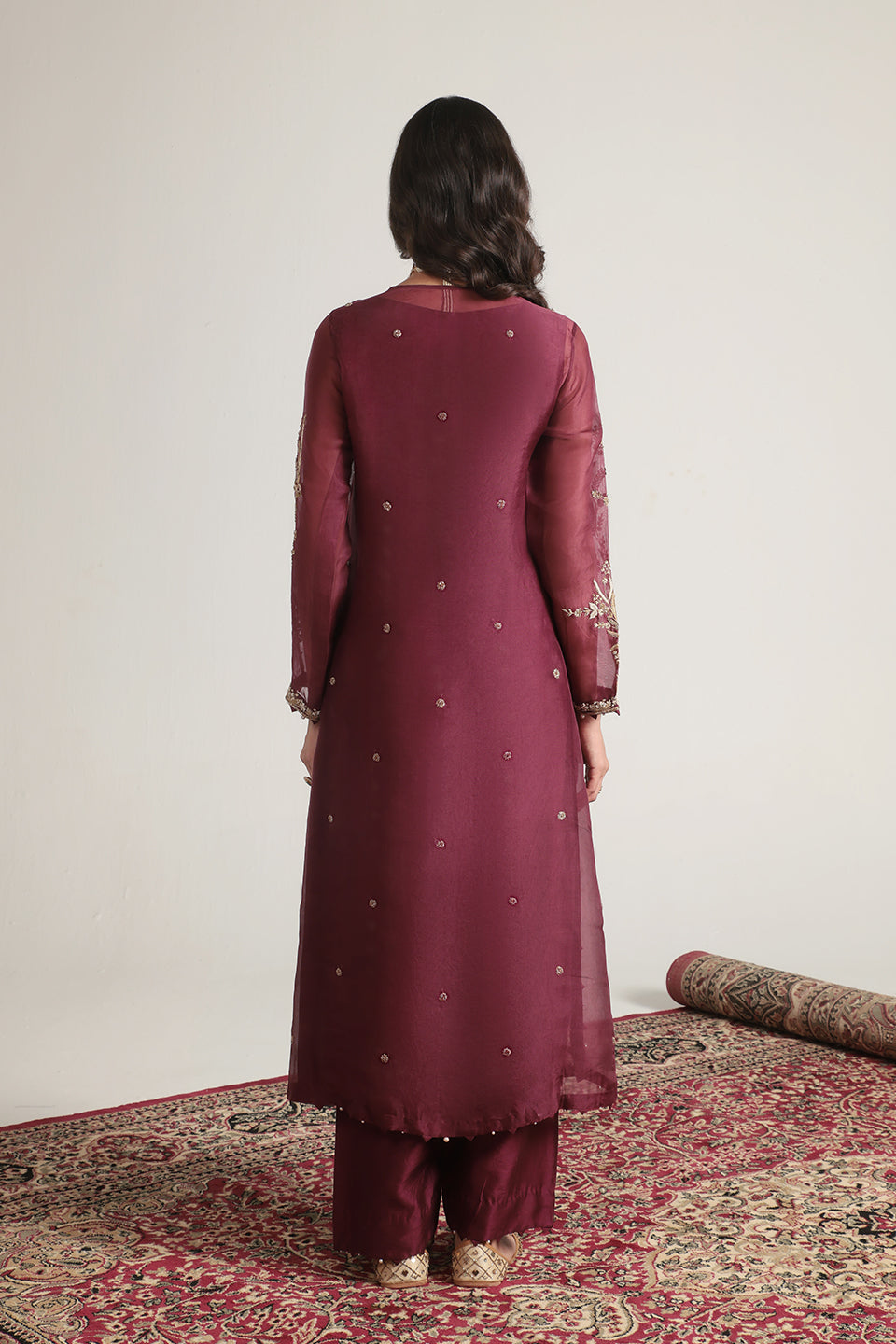 Zar:Rang Wine Light Phool Patti Kurta Set