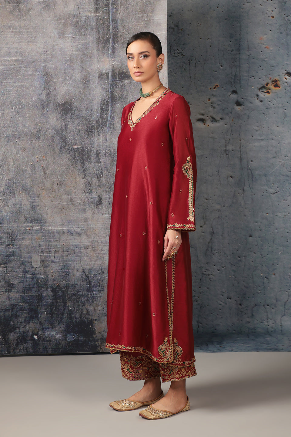 Mehrang Maroon Applique Kurta Set