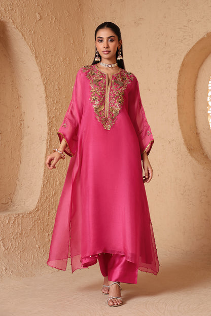 Mehrang Pink Kaftan Kurta Set