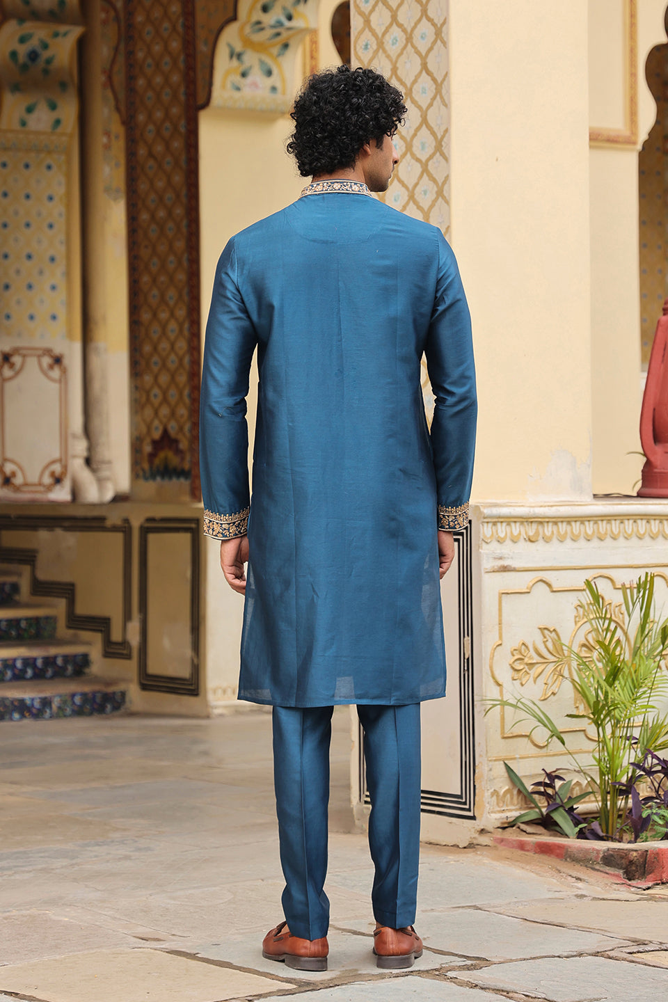 Ahista Blue Ambi Buta Kurta Set