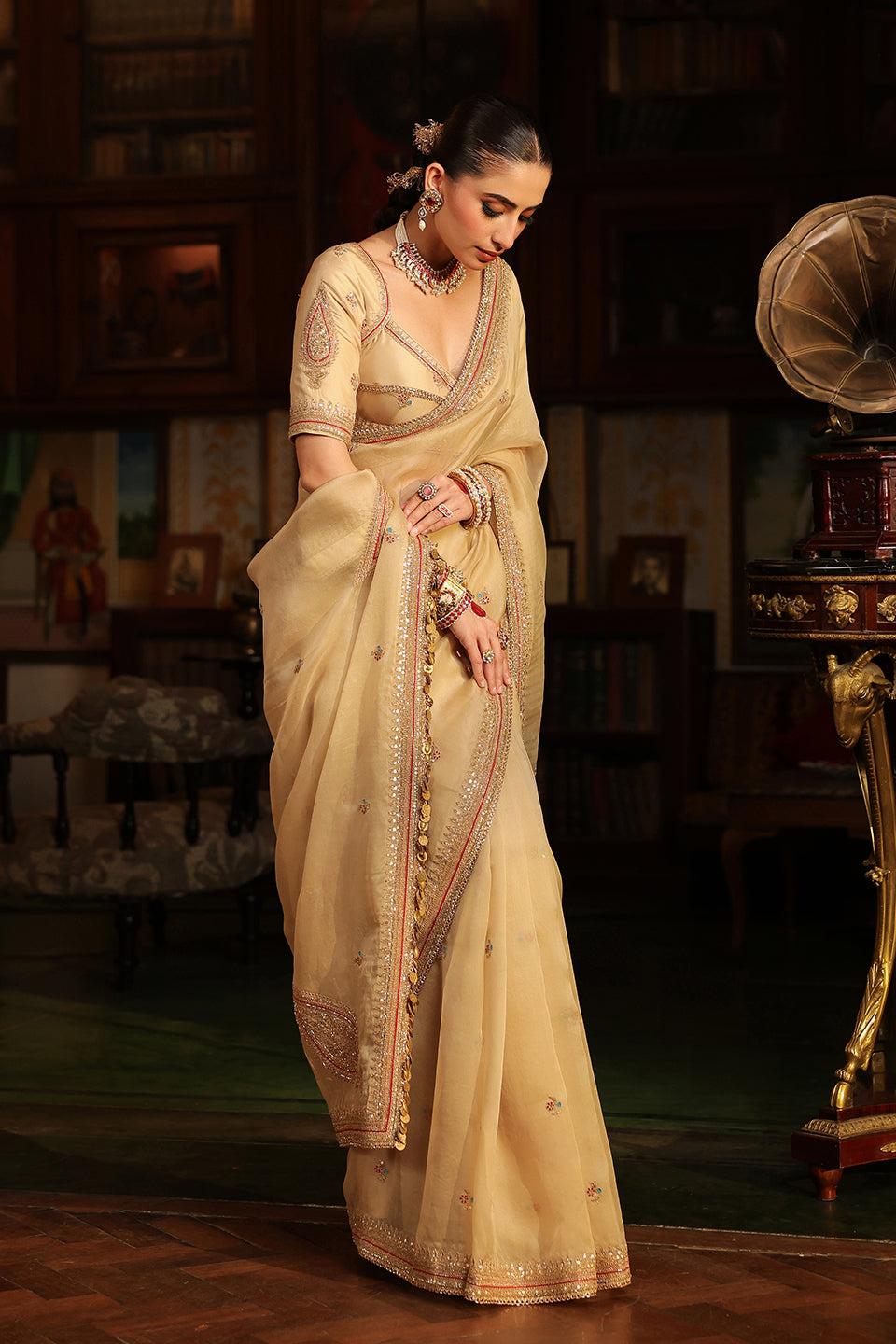 Ahista Ivory Patti Buta Saree Set