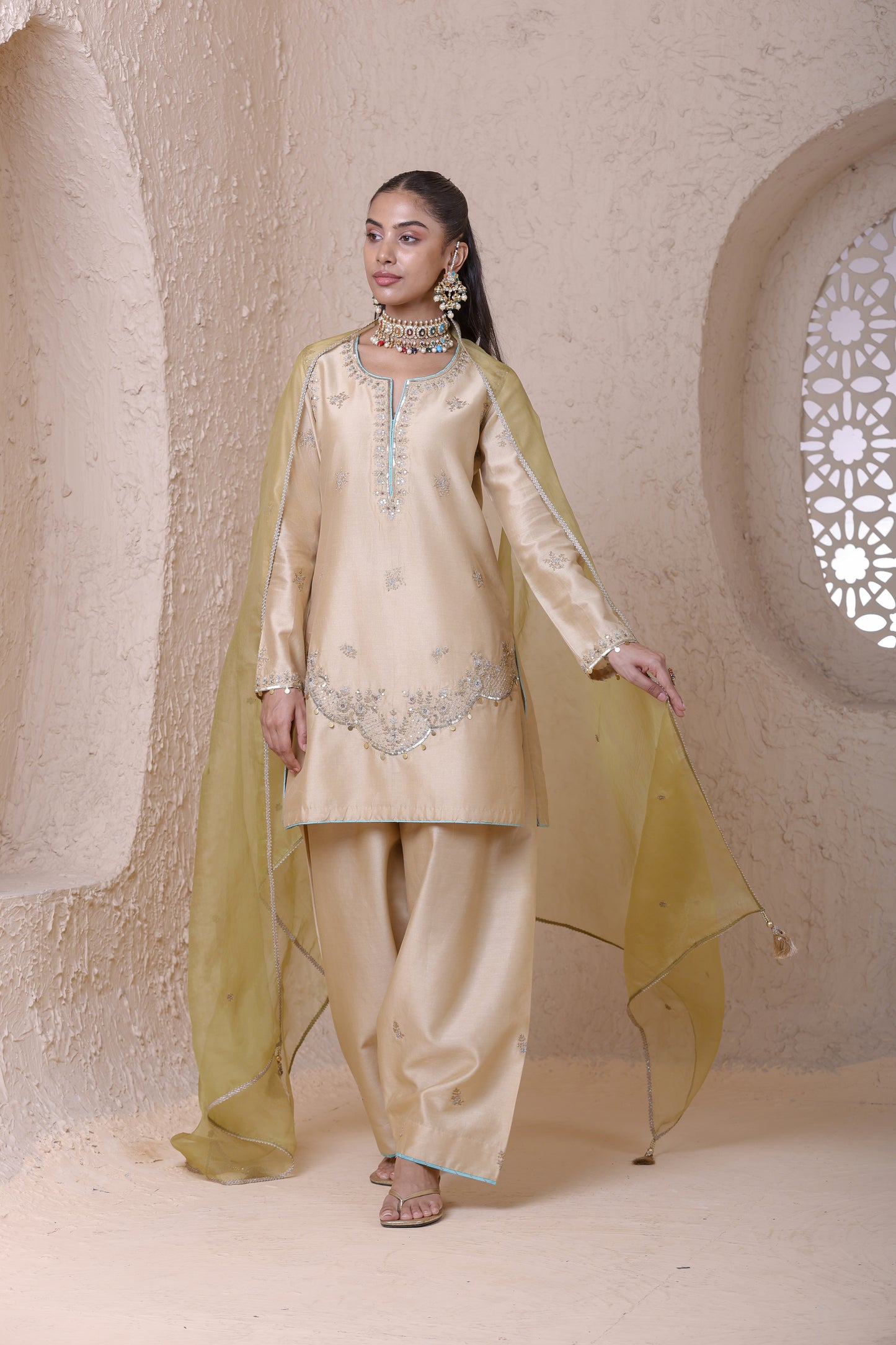 Rangrez Ivory Scallop Short Kurta Set
