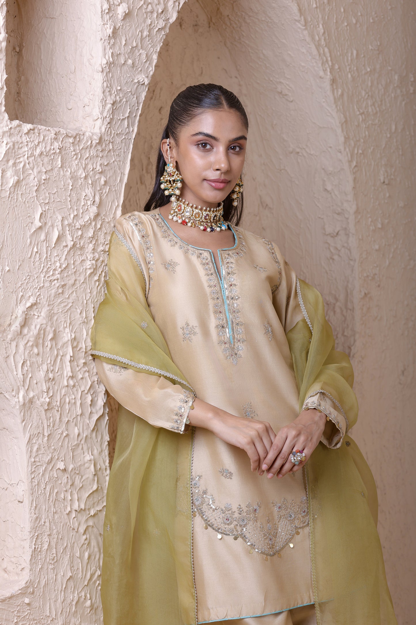 Rangrez Ivory Scallop Short Kurta Set