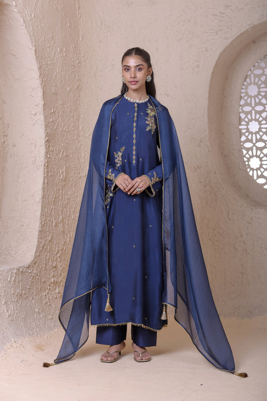 Rangrez Blue Phool Kurta Set