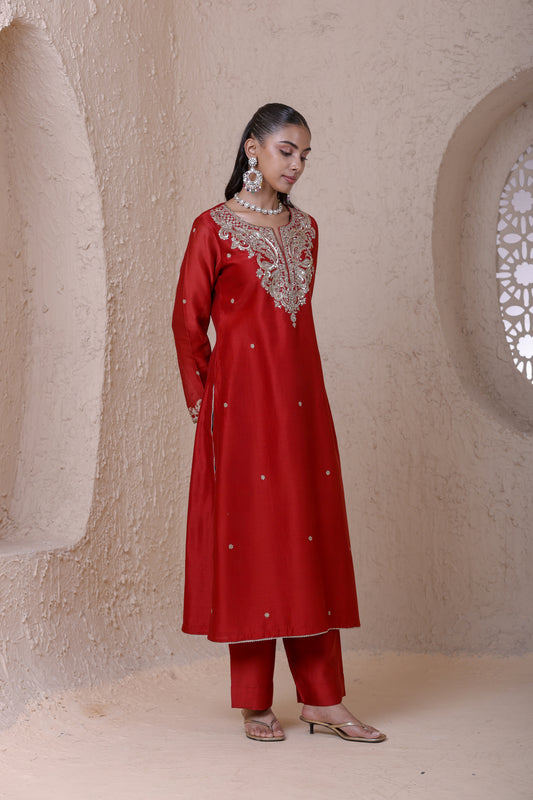Rangrez Red Zari Kurta Set