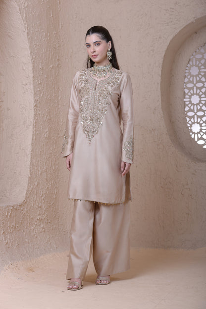 Rangrez Ivory Aari dori Short Kurta Set