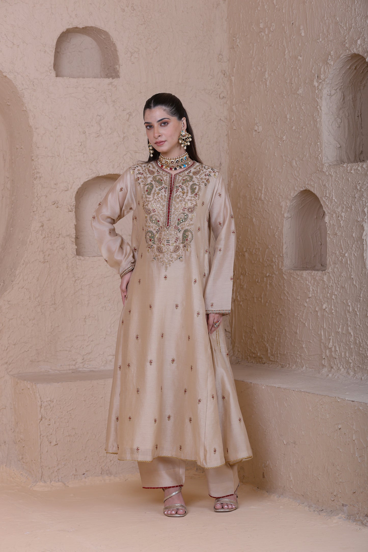 Rangrez Ivory Long Pheran Kurta Set