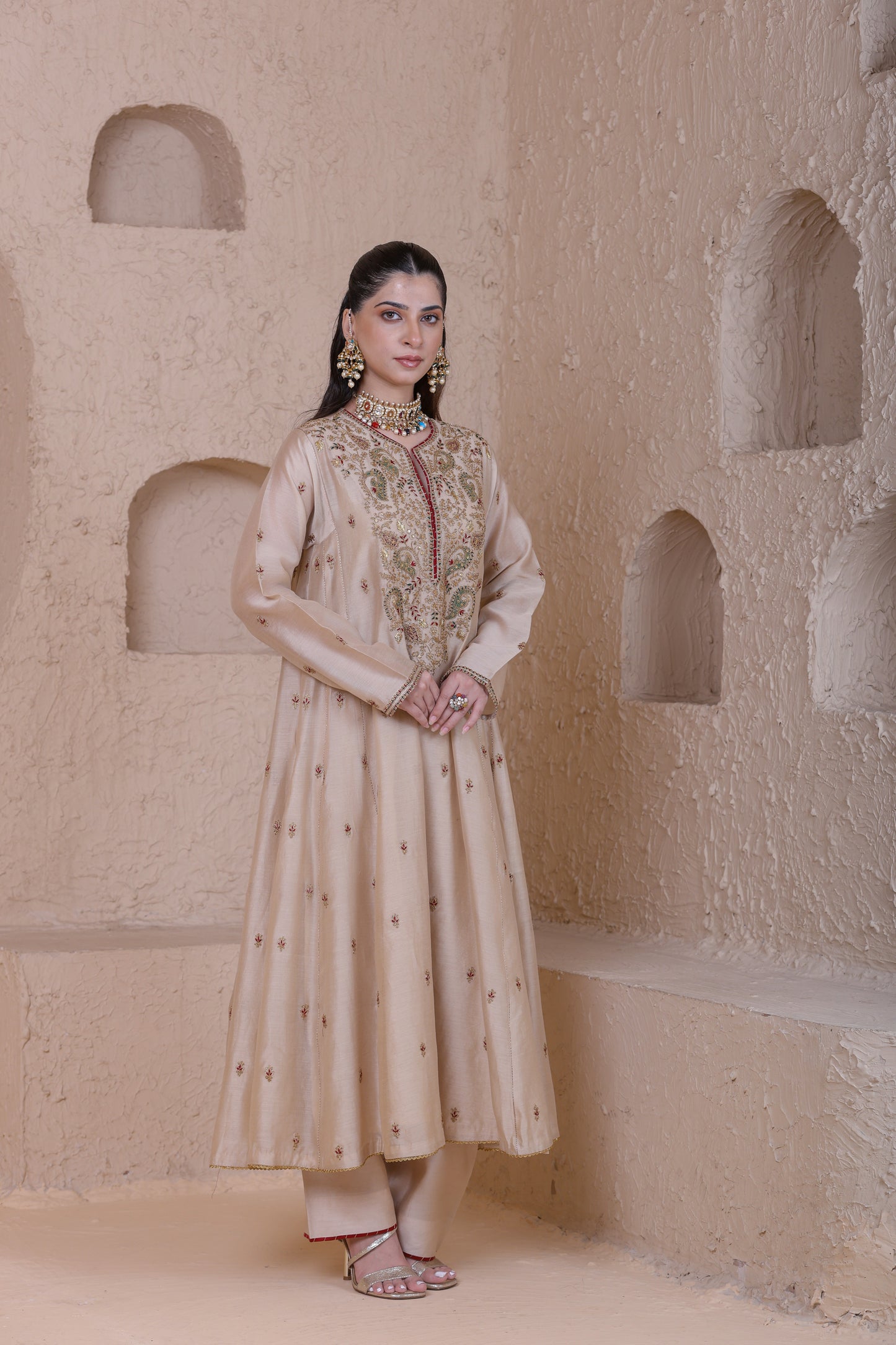 Rangrez Ivory Long Pheran Kurta Set