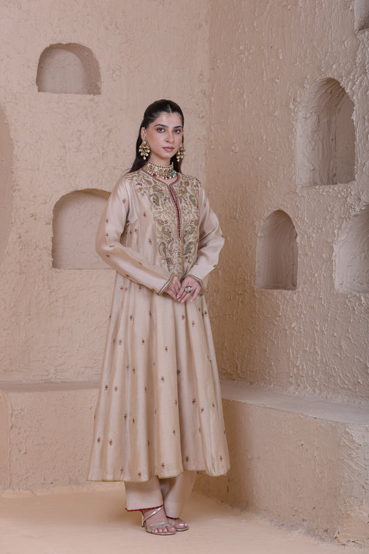 Rangrez Ivory Long Pheran Kurta Set
