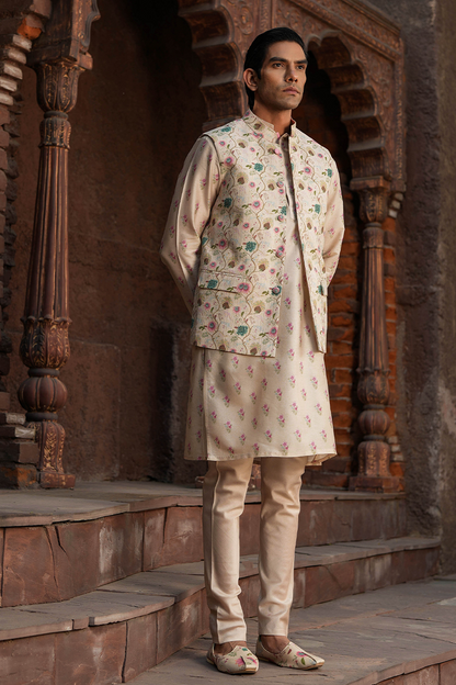 Ivory Mughal Printed Bandi & Kurta Set