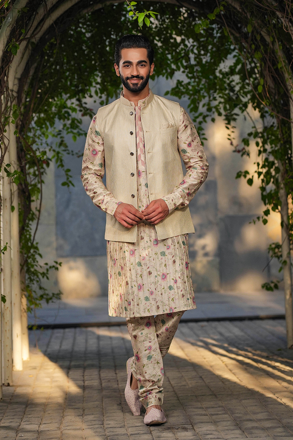 Ivory Mughal Embroidered Bandi & Pleated Kurta Set