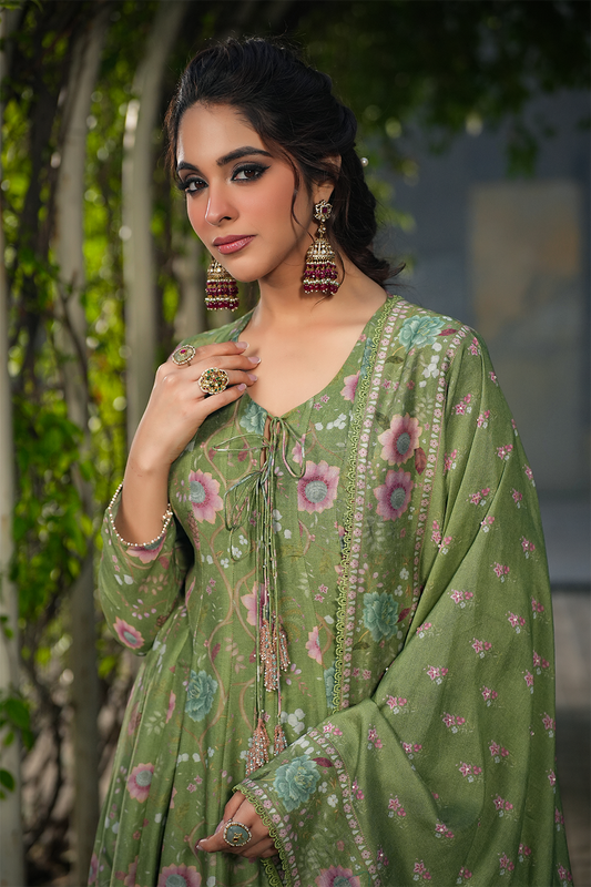 Mughal Bano Kalidar Set